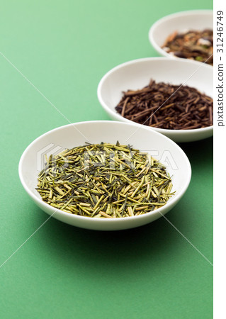 tea leaf  31246749