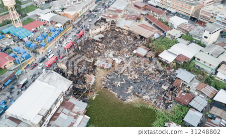 Old community home after fire and burned  31248802