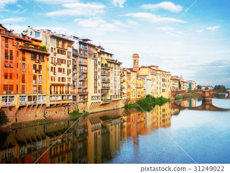 old town and river Arno, Florence, Italy old town and river Arno, Florence, Italy 31249022