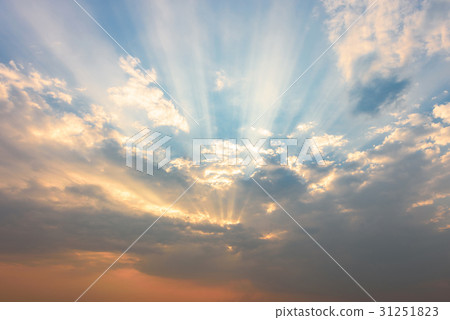 Mostly cloudy evening light sunset light  31251823