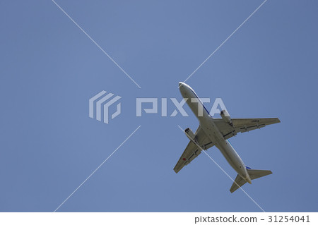 藍天和飛機 藍天和飛機 31254041