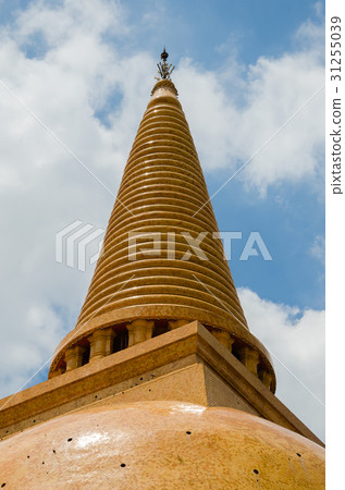 Great Stupa Is Landmark of Nakhon Pathom Province. 31255039