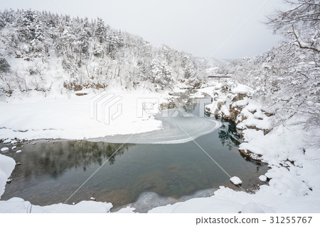 A canal in the Shirakawago village Japan 31255767