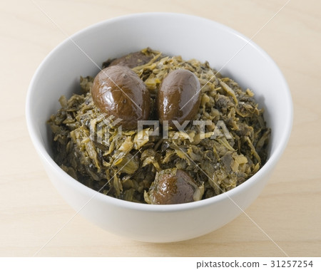 Bowl of Delicious Chopped Chinese Pickled Cabbage Bowl of Delicious Chopped Chinese Pickled Cabbage 31257254