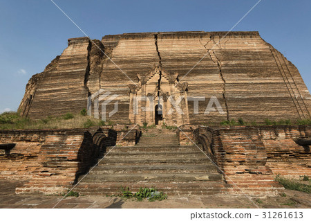 Mingun Pagoda, Mandalay, Myanmar 31261613