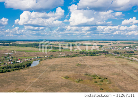 beautiful landscape in a canicular sunny day 31267111