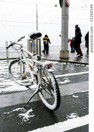 The bicycle and snows The bicycle and snows 31268349