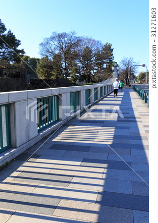 [東京]城市景觀（大手町，冬天） 31271603