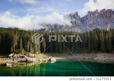 Lago di Carezza 31275051