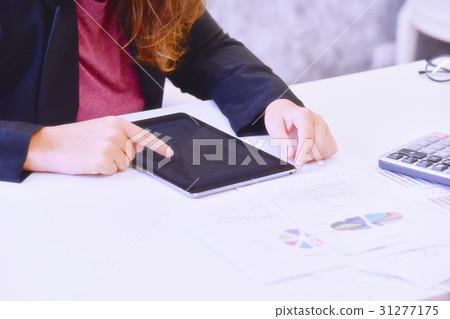 Businesswoman working at modern office. 31277175