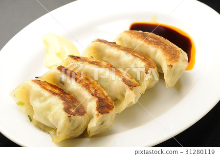 Chinese menu grilled dumplings 31280119