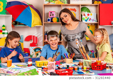 Children painting and drawing together . Craft Children painting and drawing together . Craft 31281440