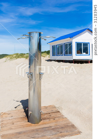 The beach shower 31283945