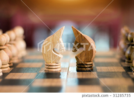 play chess game 31285735
