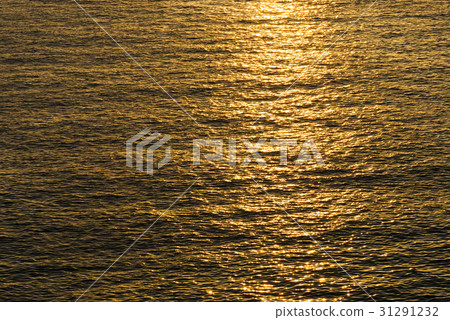 sunset into the sea 31291232