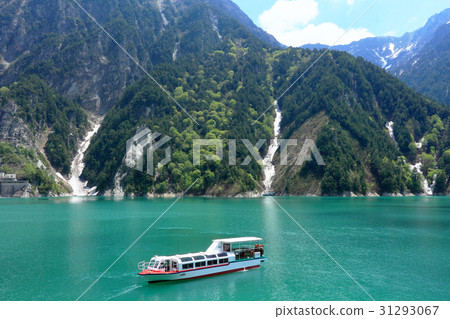Kurobe Lake pleasure boat Kurobe Lake pleasure boat 31293067