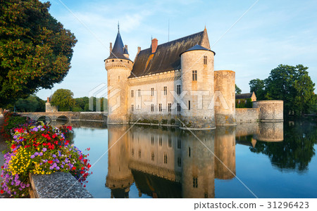 The chateau of Sully-sur-Loire at sunset, France The chateau of Sully-sur-Loire at sunset, France 31296423