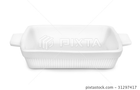 Empty ceramic baking tray 31297417