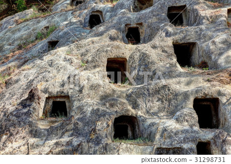 Yoshimi 100 Caves 31298731