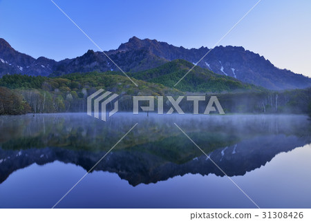Togakushi and the mirror pond 31308426