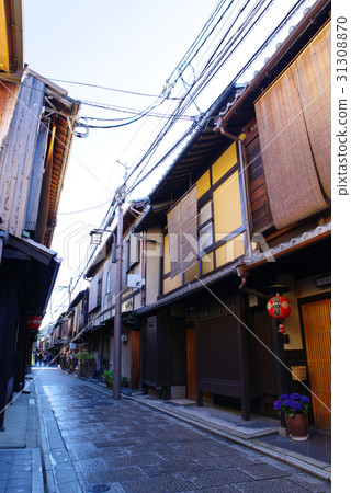 Kyoto Gion Japanese style appearance Stone pavement stoned towering water vertical Kyoto Gion Japanese style appearance Stone pavement stoned towering water vertical 31308870