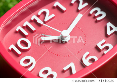Closed up of red square clock (Concept deadline) 31310080