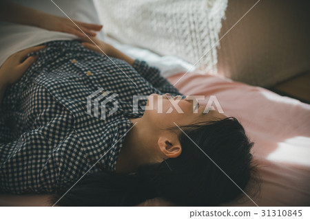 Childbearing, female, females 31310845