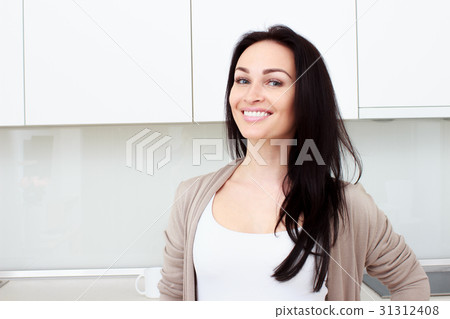 Portrait of elegant middle aged woman Portrait of elegant middle aged woman 31312408