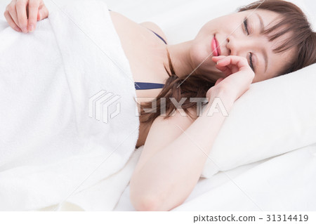 Sleep · women 31314419