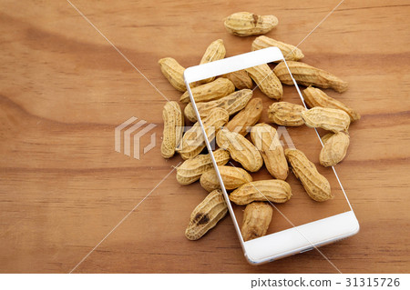 Peanuts with mobile technology Peanuts with mobile technology 31315726
