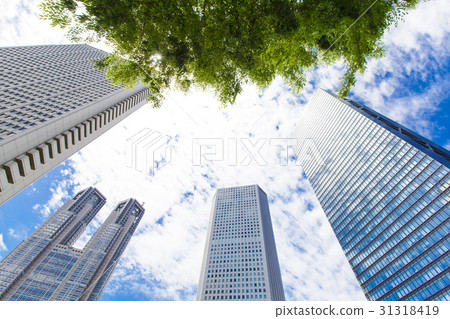 High-rise building in the office area and green High-rise building in the office area and green 31318419