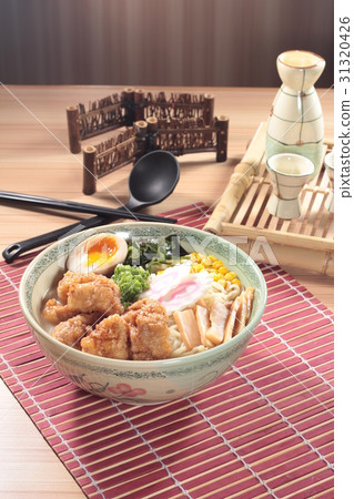ramen  31320426