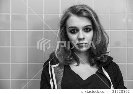 Caucasian blond teenage girl portrait Caucasian blond teenage girl portrait 31320592