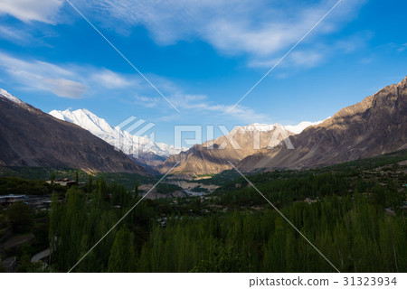 Hunza Kalimbaad Hunza Kalimbaad 31323934
