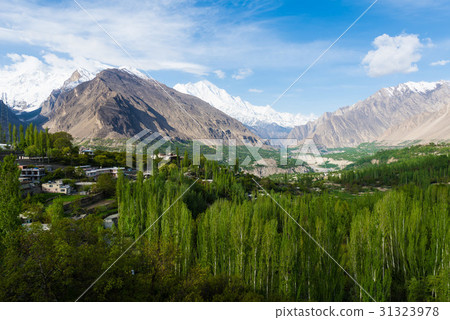 Hunza Kalimbaad Hunza Kalimbaad 31323978