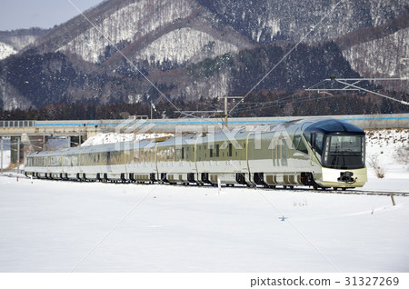 2017/03/12 Banetsukoshi Line Kawagami - Seki JR East Japan E001 Series TRAIN SUITE Shikoku Island 31327269