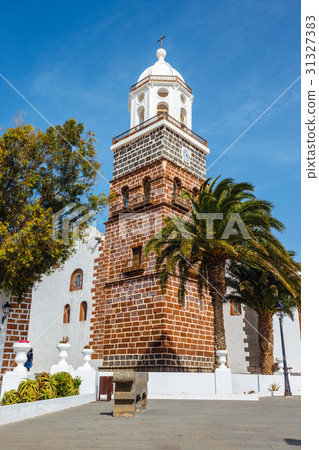 center of Teguise, former capital of Lanzarote center of Teguise, former capital of Lanzarote 31327383