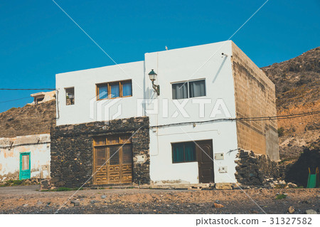 Pozo Negro, small fishing village on Fuerteventura 31327582