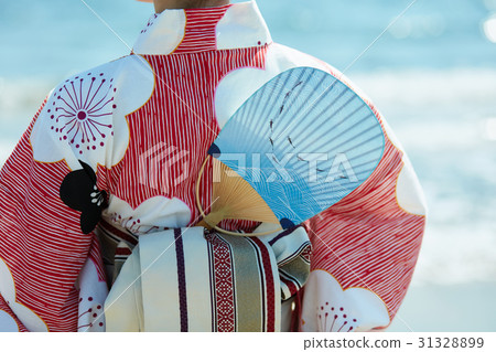 海浴衣的女人 海浴衣的女人 31328899