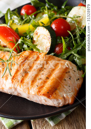 Grilled fillet of salmon with a salad of zucchini, Grilled fillet of salmon with a salad of zucchini, 31328979