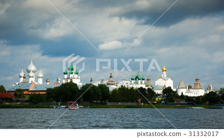 rostov kremlin from water 31332017