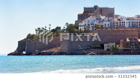 View of Peniscola town from the beach 31332345