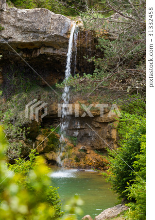 Waterfall in Catalonia surrounded by beautiful forests 31332458