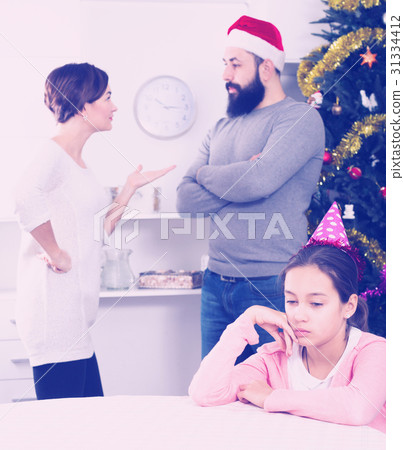 Parents arguing at Christmas Parents arguing at Christmas 31334412
