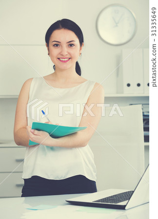 Female manager waiting for clients 31335649