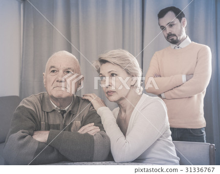 Parents arguing with son Parents arguing with son 31336767