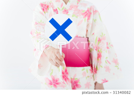 Yukata woman (○ × bar) Yukata woman (○ × bar) 31340082