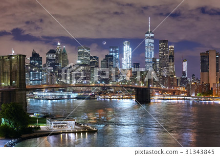 Manhattan and Brooklyn Bridge. 31343845