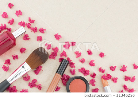 Pink crape myrtle petals with cosmetic Pink crape myrtle petals with cosmetic 31346256