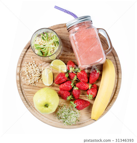 Detox cleanse drink, fruits and berries smoothie 31346393